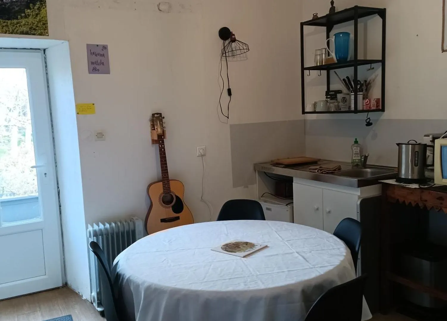 Privatunterkunft Ferienwohnung Chez Nathalie, A L'Ancienne Ecole! La Serre